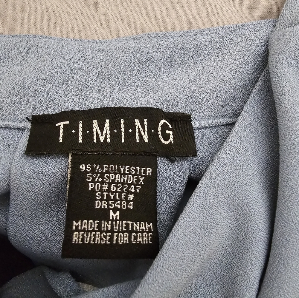 Timing Dress - Picture 2 of 3